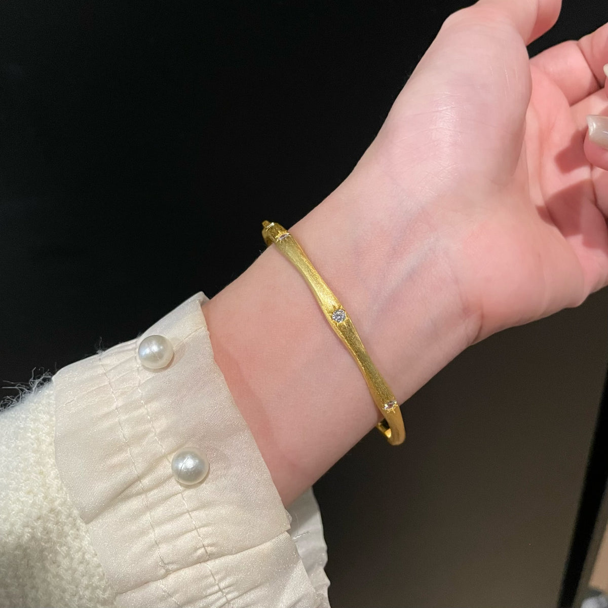 Star Bangle Bracelet in 925 Sterling Silver, Matte Finish Open Cuff