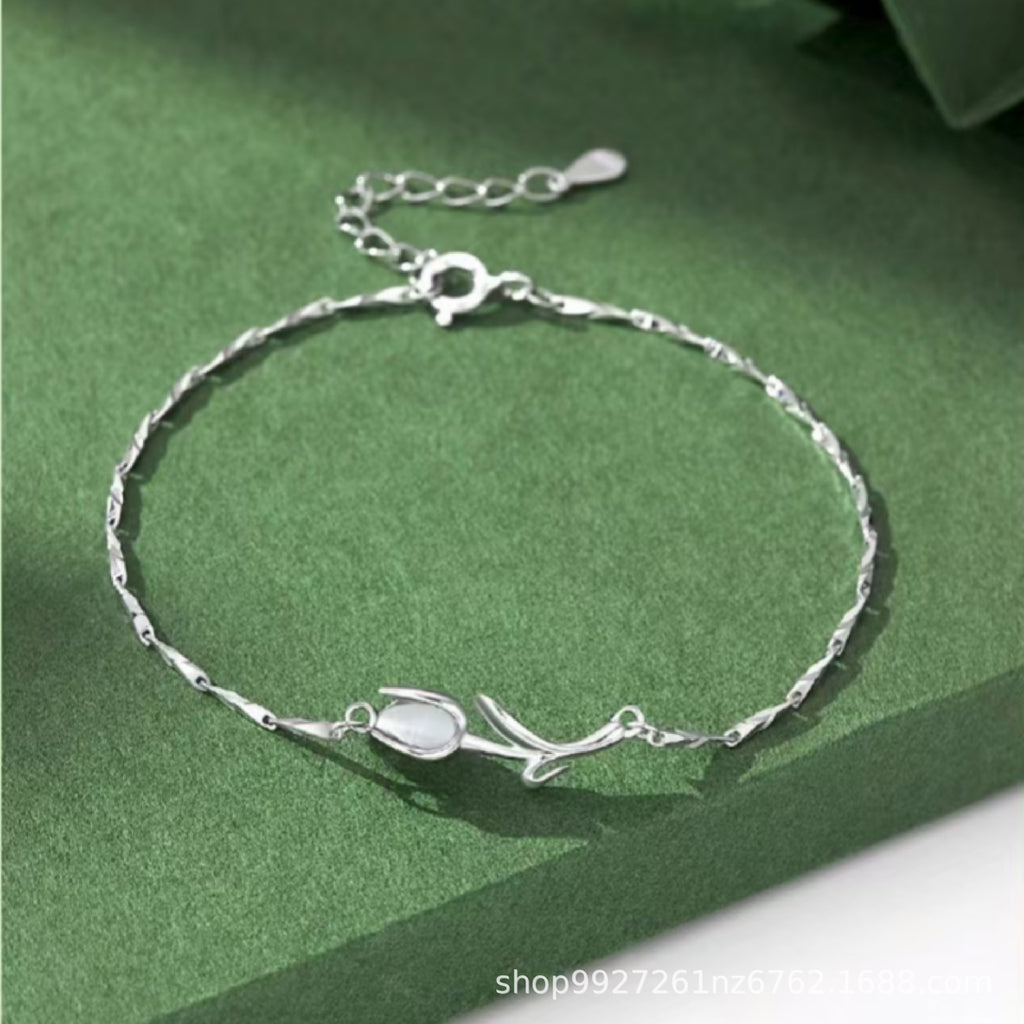 Tulip Bracelet in 925 Sterling Silver, Dainty Chain