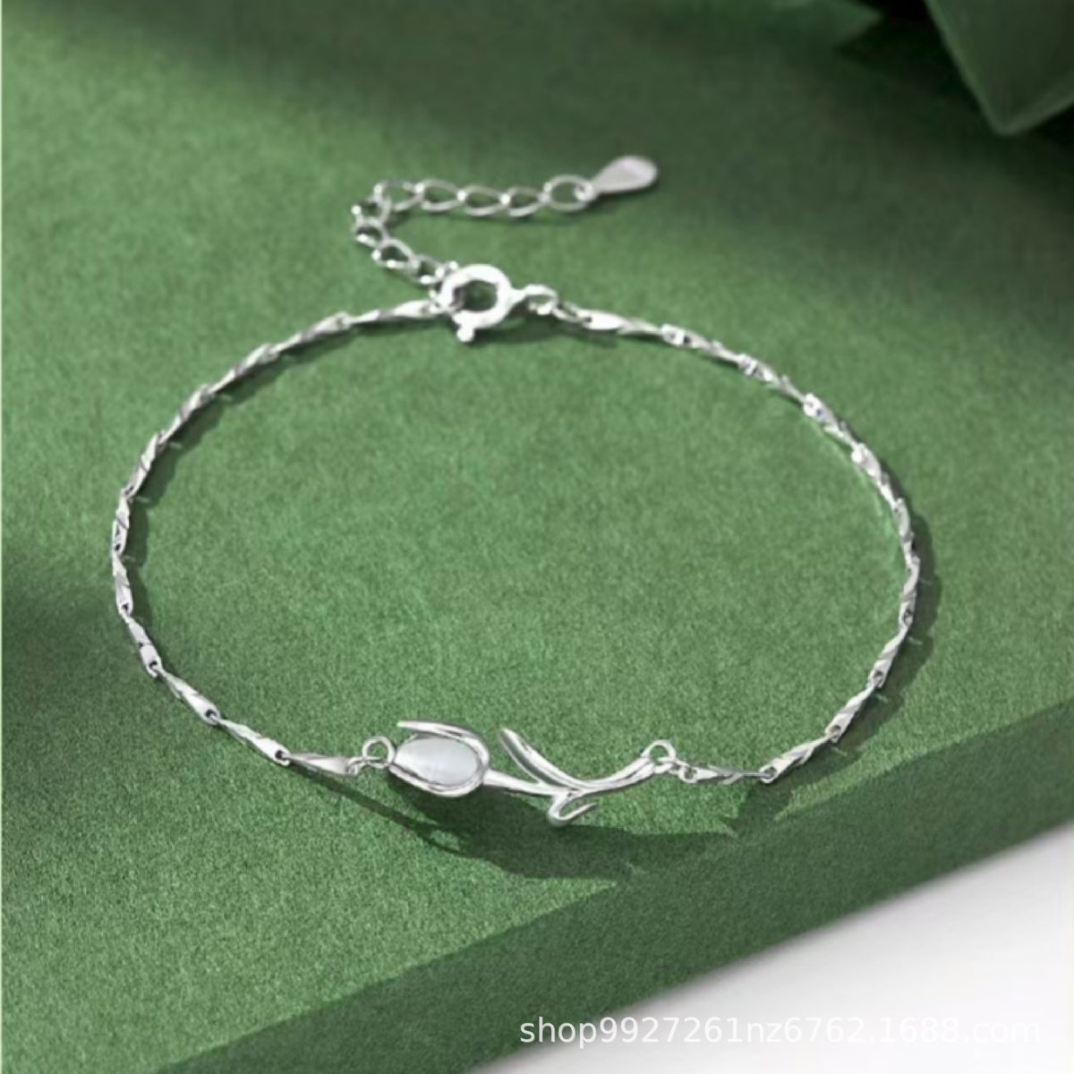 Tulip Bracelet in 925 Sterling Silver, Dainty Chain