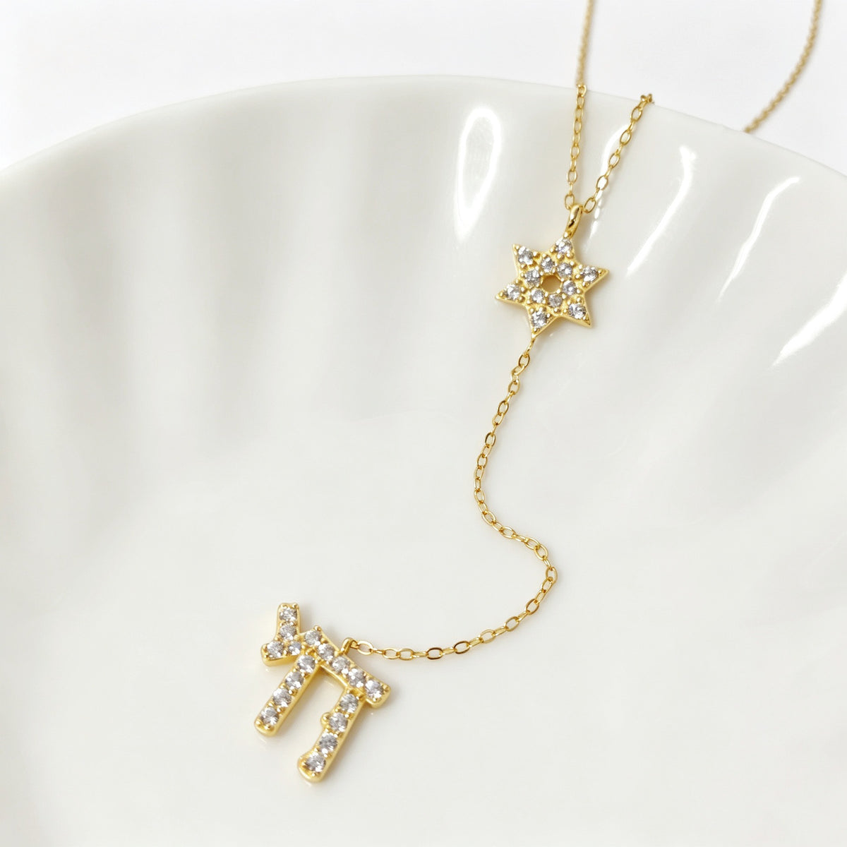 Star of David & Chai Lariat Necklace in Gold Plated 925 Sterling Silver, Cubic Zirconia
