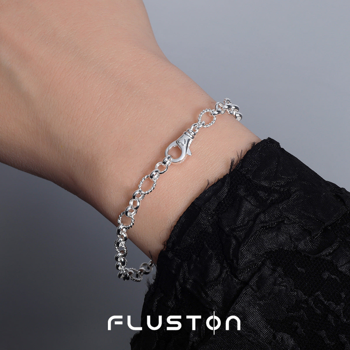 Twist Link Chain Bracelet in 925 Sterling Silver