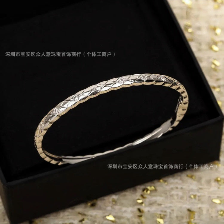 Quilted Bangle Bracelet in 925 Sterling Silver, Narrow or Wide Pavé
