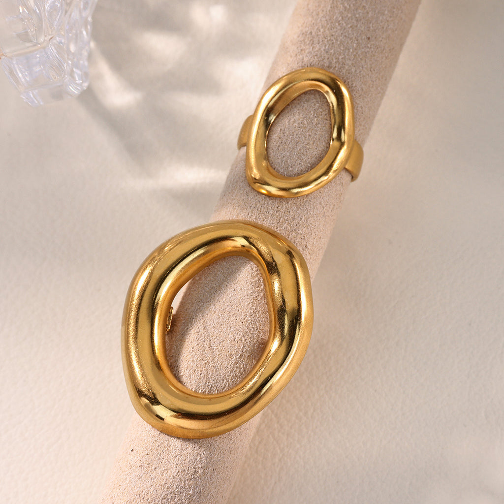 Large Hollow Oval Ring in Gold-Plated or Silver Stainless Steel
