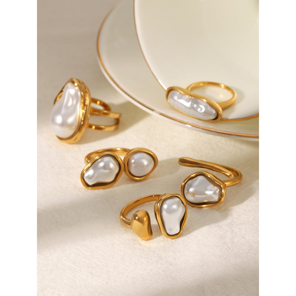 Baroque Pearl Bar Ring in 18K Gold-Plated Stainless Steel