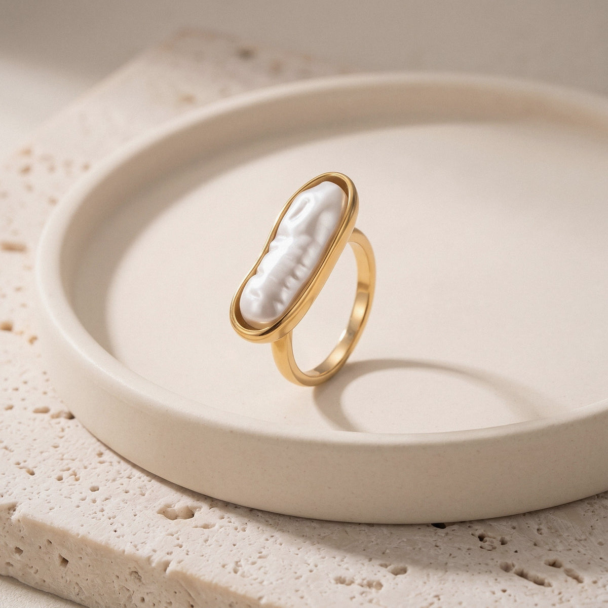 Baroque Pearl Bar Ring in 18K Gold-Plated Stainless Steel