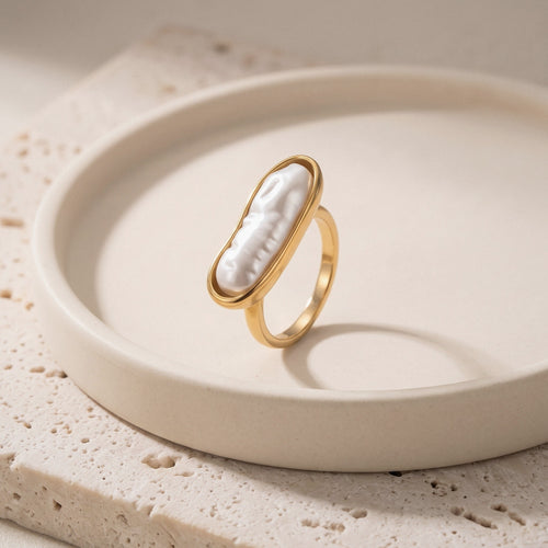 Baroque Pearl Bar Ring in 18K Gold-Plated Stainless Steel
