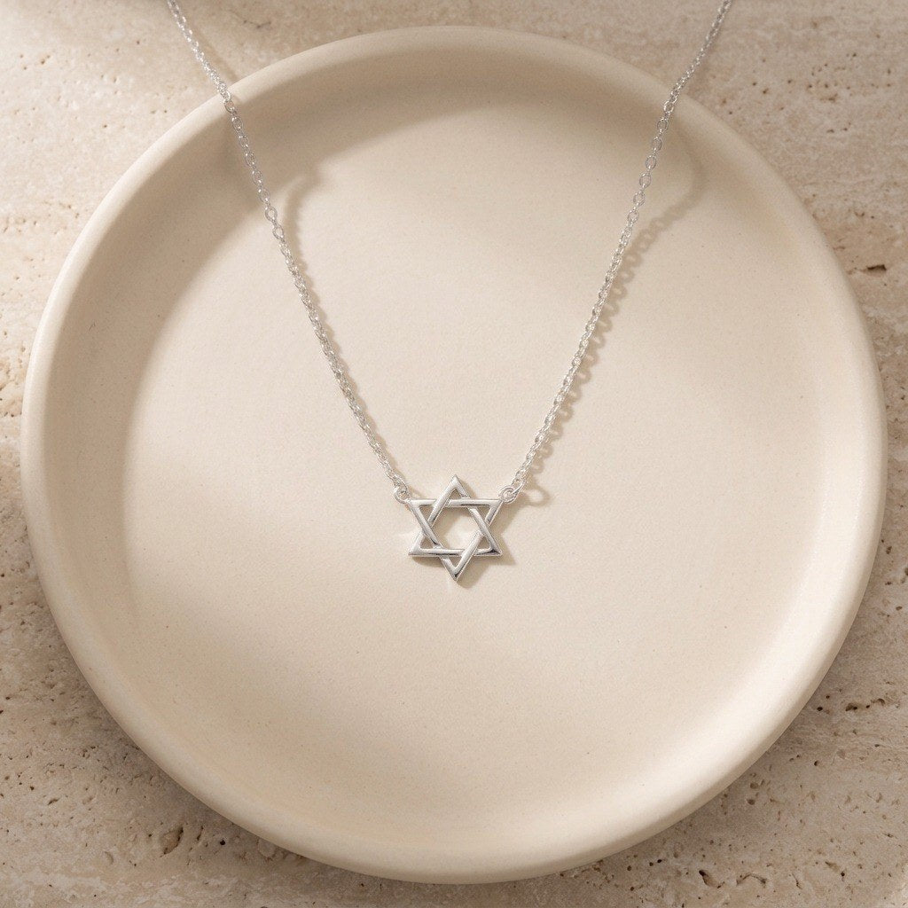 Interlocked Star of David Necklace in 925 Sterling Silver - Silver - Classic