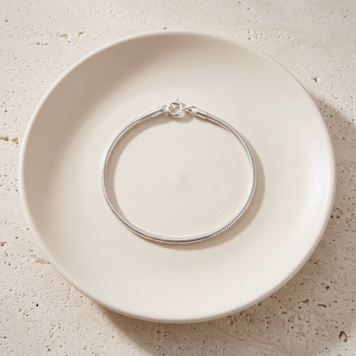 Round Snake Chain Bracelet in 925 Sterling Silver